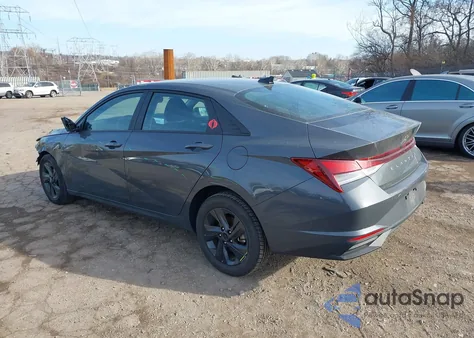 2023 Hyundai Elantra Sel z USA, uszkodzony, nr VIN KMHLM4AG7PU586912